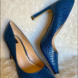 Women’s Size 9 White House Black Market Pumps